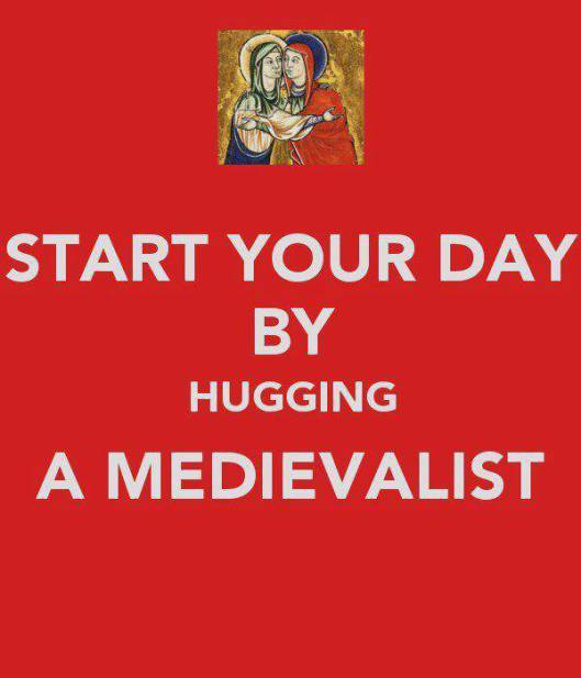 Comienza el día abrazando a un medievalista